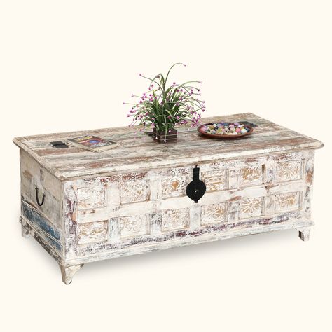 Coffee Table Chest, Barnwood Coffee Table, Trunk Makeover, Trunk Ideas, Decorative Trunks, Trunk Coffee Table, Wooden Trunk, Wood Trunk, Coffee Table Trunk