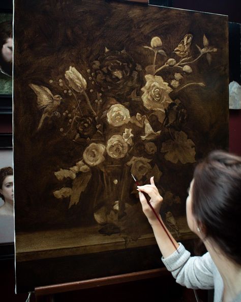 Sarah Margaret Gibson on Instagram: “Nearly finished with the raw umber underpainting for my large floral/bird composition! This is by far the longest I’ve spent on the…” Raw Umber Painting, Bird Composition, Glow Effect, Long I, Still Life Painting, Art Techniques, Painting Inspiration, Gibson, Still Life