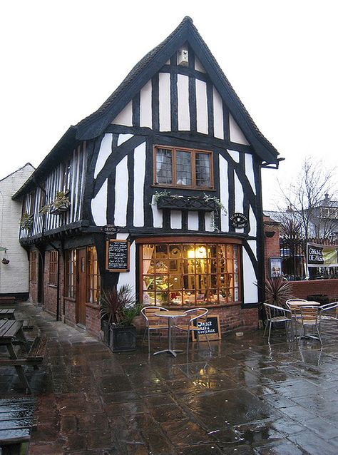 How about a cup of tea here, at The Old Bakery Tea Rooms, Newark? http://www.aboutbritain.com/articles/afternoon-tea.asp Old Bakery, British Pub, Tea Rooms, Medieval Houses, Tudor House, Interesting Buildings, Tudor Style, England And Scotland, England Uk