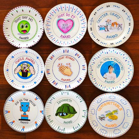 Paper Plate Awards Cheer, Paper Plate Awards Ideas Funny, Plate Awards Ideas, Paper Plate Awards For Sports, Volleyball Awards, Paper Plate Awards, Swim Banquet, Baseball Coaching, Soccer Banquet