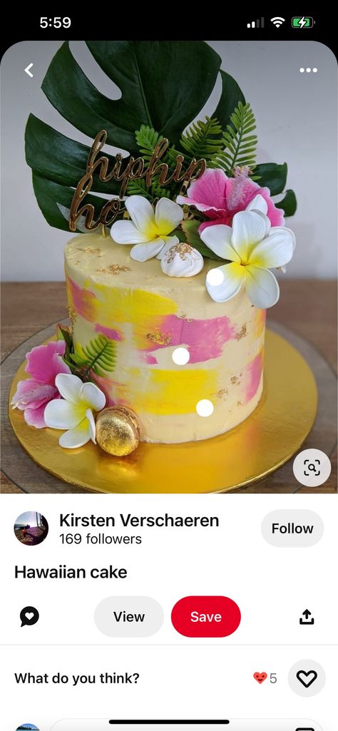 Hawaiian Cake Decorations, Tropical 1st Birthday Cake, Hawian Cake Ideas, Aloha Theme Cake, Tropical Party Cake Ideas, Aloha Party Cake, Hawaiian Luau Birthday Cake, Aloha Centerpieces, Luau Deserts