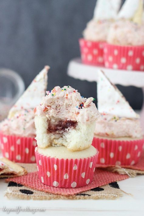 Pop Tart Cupcakes Flavored Frosting, Pop Tart Flavors, Beyond Frosting, Strawberry Pop, Vanilla Buttercream Icing, Strawberry Pop Tart, Themed Recipes, Oatmeal Cream Pies, Breakfast Eggs