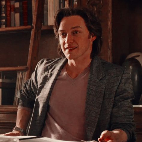 Young Charles Xavier, Charles Xavier Icon, Professor Charles Xavier, Professor Xavier, Professor X, Scottish Actors, Charles Xavier, Marvel Icons, Luke Evans