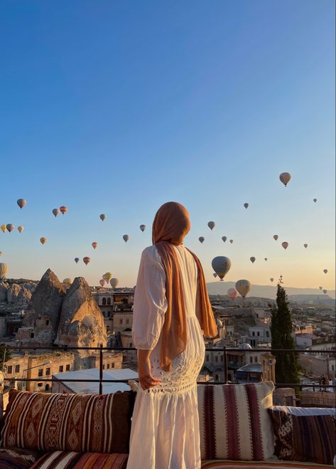 #fashion #aesthetic #photoshoot #instagram #summer #vacation #turkey #hijab #hijabfashion #blog #tiktok Hijabi Travel, Turkey Hijab, Turkey Europe, Single Dress, Aesthetic Photoshoot, Sisters Dress, Europe Vacation, Hijabi Girl, Instagram Summer