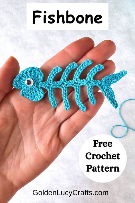 Crocheted blue fishbone in the palm of a hand. Crochet Halloween Applique, Crochet Butterfly Patterns, Flat Crochet, Nautical Crochet, Crochet Fish Patterns, Owl Bookmark, Bookmark Tutorial, Bobble Stitch Crochet, Butterfly Patterns