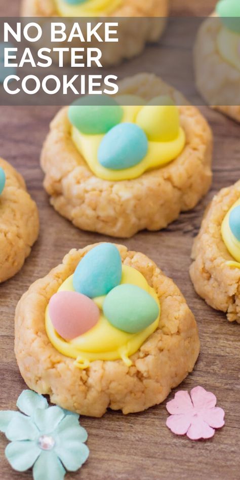 These easy No Bake Easter Treats are made with Vanilla Oreos and topped with candy eggs to look just like cute little bird nests. They are the perfect recipe for Easter! Vanilla Oreos, Easter Candy Recipes, Easy Easter Cookies, Easter Sweet Treats, Easter Deserts, Easter Cookie Recipes, Easy Easter Treats, Easy Easter Desserts, Easter Dishes