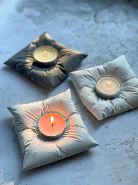 Tea Light Candleholder Pillow. Pillow Shape. Concrete Pillow | Etsy Diy Aromatherapy Candles, Art Door, Concrete Candle Holders, Minimalist Candles, Candle Base, Concrete Candle, Diy Candle Holders, Crystal Candle Holder, Diy Holder