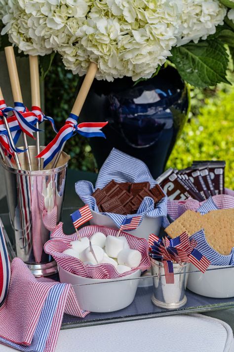 fourth of july party ideas Forth Of July Party Decorations Ideas, Fourth Of July Backyard Party, Americana Party, 4th Of July Party Decorations, Usa Party, American Party, Fourth Of July Decorations, Homemade Popsicles, July Ideas