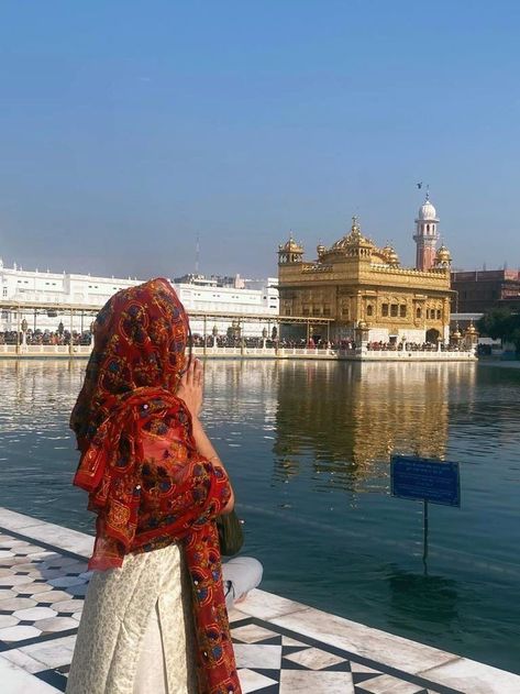 Credit to me Self Obsessed, Harmandir Sahib, Marriage Story, Temple Photography, Temple Pictures, Travel Pictures Poses, Desi Fashion Casual, Golden Temple, Yes It Is