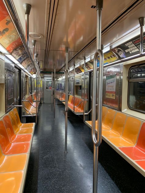 Nyc Subway Turnstile, Subway Train Interior, Subway Interior, Nyc Subway Train, Nyc Metro, Nyc Train, Metro Subway, Nyc Summer, Perspective Photography