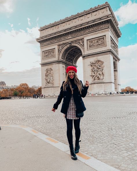 Eiffel Tower Dinner Outfit, Paris Outfit Ideas October, Paris Vacation Outfit Fall, Paris Winter Outfit 2023, Teen Paris Outfits, Europe In February Outfits, Paris Outfits September 2023, Fall Outfits For Paris, Outfits For Paris In September