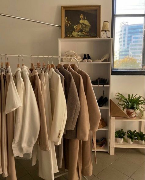 Beige Wardrobe Aesthetic, Beige Fits Aesthetic, Beige Aesthetic Wardrobe, Clothes Room Aesthetic, Brown Closet Aesthetic, Clothes Beige Aesthetic, Beige Things Aesthetic, Clothes Brown Aesthetic, Beige Style Aesthetic