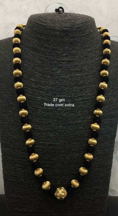 Gold Beads Mala, Neck Pieces Jewelry, Indian Jewelry Earrings, Gold Jewelry Outfits, Black Beads Mangalsutra Design, Choker Necklace Designs, Pearl Jewelry Design, Gold Jewelry Simple Necklace, Gold Mangalsutra Designs