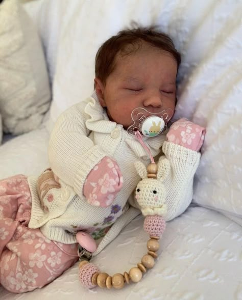 Fake Baby Dolls, Baby Reborn Dolls, Life Like Baby Dolls, Bb Reborn, Real Life Baby Dolls, Real Baby Dolls, Baby Doll Nursery, Fake Baby, Reborn Nursery