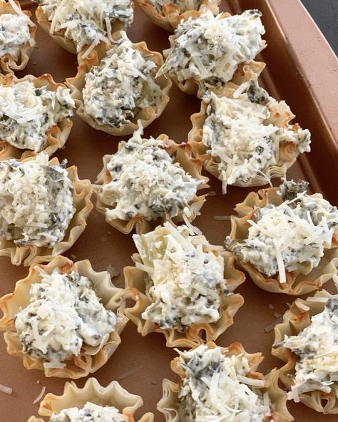 3 Easy Appetizers Using Phyllo Cups - Crisp Collective Phyllo Appetizers, Spinach Artichoke Bites, Phyllo Cups, Christmas Appetizers Party, Fall Appetizers, Appetizers Easy Finger Food, Best Appetizer Recipes, Easy Appetizers, Cold Appetizers