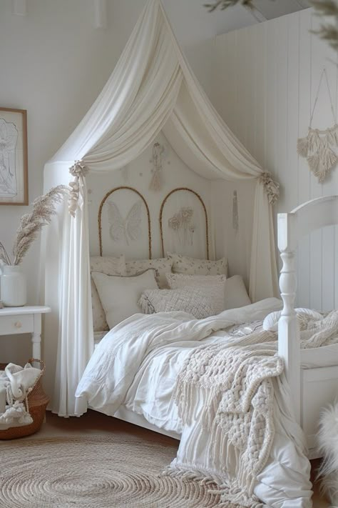 White Canopy Bed Teen Room, House Bed Girls Room, Girls Bed With Canopy, Elegant Girls Room, Girls Bedroom Canopy, Canopy Over Bed, White Canopy Bed, Bed With Canopy, Girls Bed Canopy