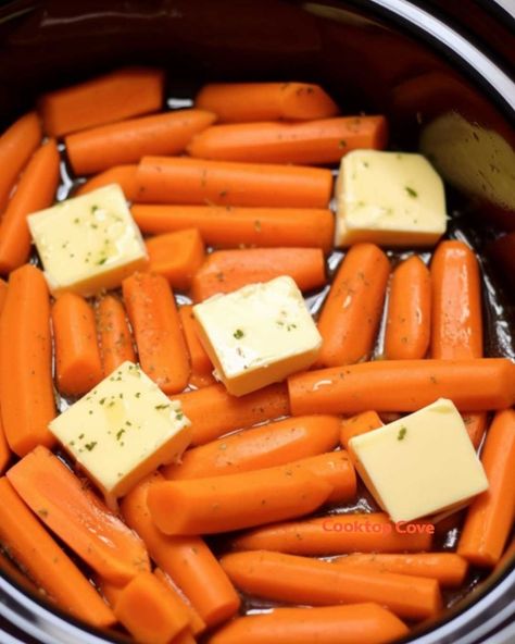 Cooking Vegetables In Crockpot, Crock Pot Carrots And Potatoes, New Potatoes In Crock Pot, Carrot In Crock Pot, Slow Cooker Roasted Vegetables, Thanksgiving Crockpot Vegetable Sides, Cooked Carrots Recipe Crockpot, Mini Carrots Side Dish, Potluck Vegetable Dishes Crock Pot