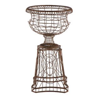 French Country Curved Base Wire Frame Planter Unique Garden Decor, Display Basket, Garden Basket, Urn Planters, Grey Furniture, Garden Containers, Grey Decor, Unique Gardens, Wire Frame