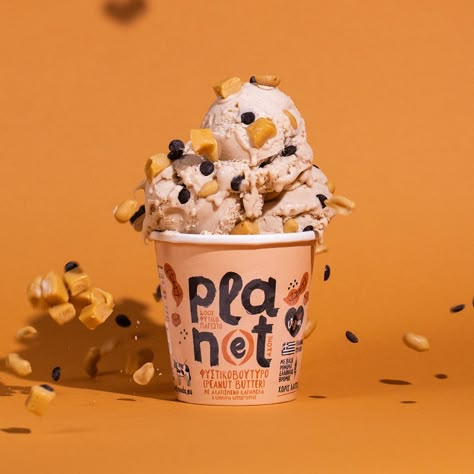 Plan(e)t New Flavours! – Packaging Of The World Plant Based Ice Cream, Ice Cream Photography, Ice Cream Packaging, Ice Cream Brands, Yummy Ice Cream, Food Advertising, Identity Design Logo, Ice Pops, Natural Cream