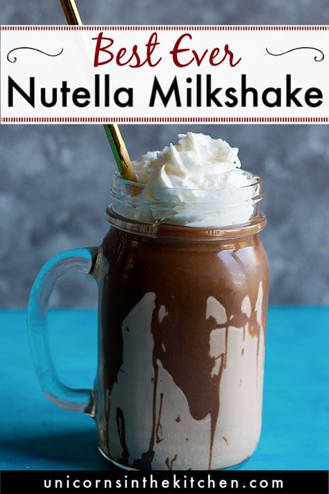 This is the ultimate nutella milkshake recipe. It's creamy, silky and nutty, prefect for a hot summer afternoon, or a strong nutella craving! Make this on a hot summer day to get rid of the heat and drink an indulgent milkshake! #nutella #milkshake #milkshakerecipe Smoothie And Milkshake Recipes, Nutella Drink Recipes, Milk Shakes Recipes, Nutella Milkshake Recipe, Milk Shake Recipes, Yummy Milkshakes, Nutella Frappe, Nutella Shake, Nutella Milkshake