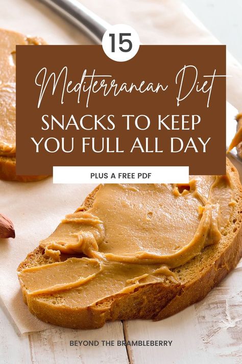 Mediterranean Diet Snacks, Mediterranean Snacks, Easy Mediterranean Diet, Mediterranean Diet Food List, Mediterranean Diet Recipes Dinners, Med Diet, Mediterranean Diet Meal Plan, Easy Mediterranean Diet Recipes, The Mediterranean Diet