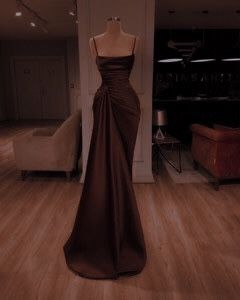 Brown Gown Dress Wedding, Dark Brown Wedding Dress, Brown Prom Dress Aesthetic, Coffee Brown Dress, Beige Prom Dress, Brown Prom Dress, Brown Prom Dresses, Brown Dresses Formal, Dark Brown Dress