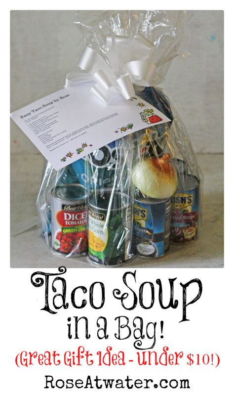 Taco Soup in a Bag (Great Gift Idea under $10!) Christmas Gift Baskets, Christmas Gift Baskets Diy, Hiking Gifts, Cadeau Diy, Cute Christmas Gifts, Taco Soup, Crafty Gifts, Neighbor Gifts, Jar Gifts