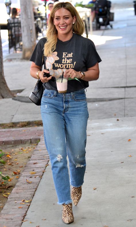 Hilary Duff, Kendall Jenner, and Hailey Bieber Love These Jeans — and You Can Shop Them at Nordstrom Midsize Celebrity Style, Hilary Duff Fashion, Hilary Duff Casual Style, Hailey Duff, Hilary Duff Outfits, Hilary Duff Jeans, Hilary Duff 2022 Style, Hilary Duff Outfits 2022, Hilary Duff Maternity Style