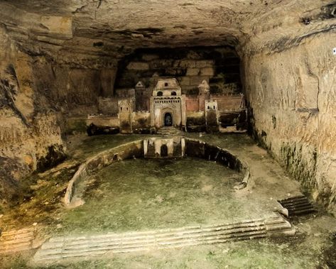 The Catacombs Paris, Paris Underground Tunnels, Paris Catacombs Aesthetic, Catacombs Aesthetic, Underground Catacombs, French Catacombs, Subterranean City, Underground Paris, Ancient Underground City