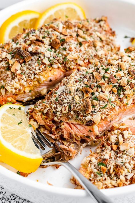 Almond Recipes Savory, Cashew Crusted Salmon, Salmon Crusted Recipes, Salmon Almondine, Parosmia Recipes, Almond Crusted Fish, Encrusted Salmon, Almond Salmon, Almond Crusted Salmon