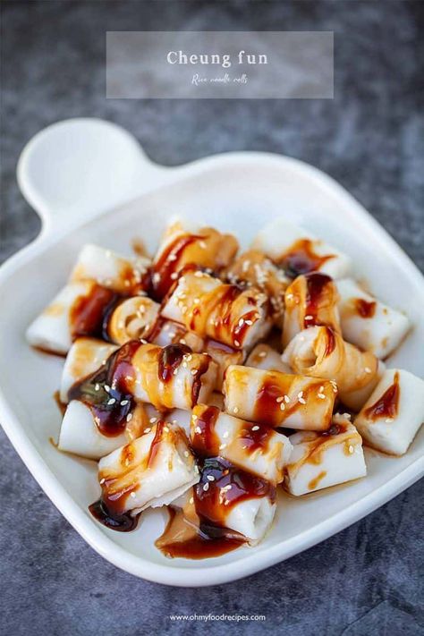 Rice Noodle Rolls Recipe, Udon Stir Fry Recipe, Cheung Fun Recipe, Chinese Salads, Rice Noodle Rolls, Noodle Rolls, Cheung Fun, Chicken Udon, Asian Buns