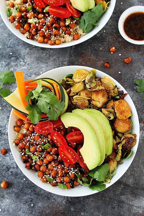 Healthy Korean Bbq, Chickpea Bowls, Alkaline Meals, Korean Vegetables, Bbq Chickpeas, Squirrel Food, Meatless Mains, Zucchini Carrot, Vegan Entrees