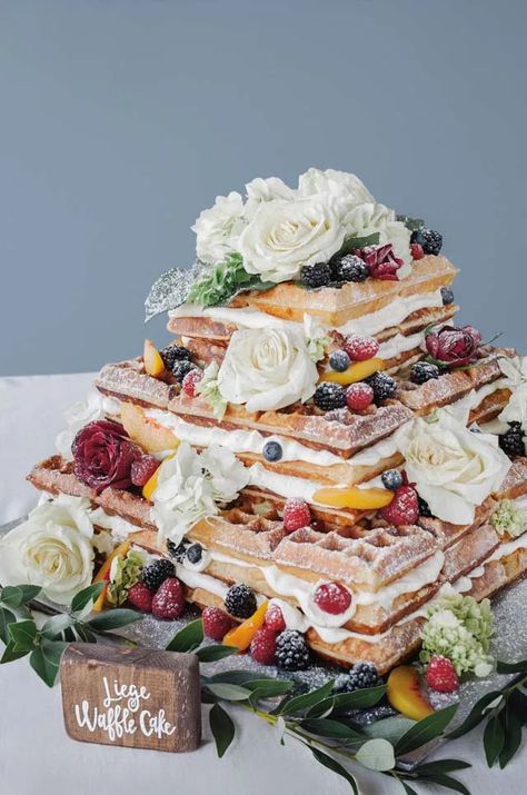 Non Traditional Wedding Cakes, Brunch Wedding Food, Shrek Wedding, Alternative Wedding Cakes, Cake Tower, Wedding Food Drink, Wedding Cake Alternatives, Traditional Wedding Cakes, Non Traditional Wedding