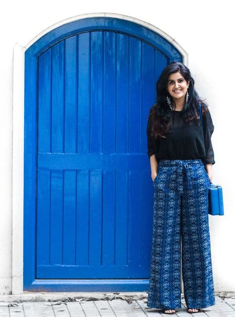 Wide leg pant inspo - Album on Imgur Palazzo Pants Outfit, Outfit Ideas Korean, Wide Legged Pants, Western Wear Outfits, Look Formal, Casual Indian Fashion, Trendy Dress Outfits, Classy Fashion, Looks Street Style