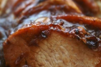 BBQ Pork Loin Recipe Barbecue Pork Loin, Pork Loin Oven, Bbq Pork Loin, Colorful Dinner, Bbq Pork Tenderloin, Pork Loin Recipe, Bbq Pork Recipes, Roast Meat, Pork Tenderloin Recipe