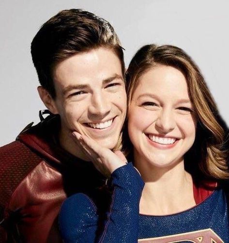 The Flash Supergirl Wallpaper, The Flash Supergirl, Grant Gustin And Melissa Benoist, Kara Zor El The Flash, The Flash Barry And Caitlin, Ferris Bueller’s Day Off, Sza Singer, Avengers Costumes, Flash Dc Comics