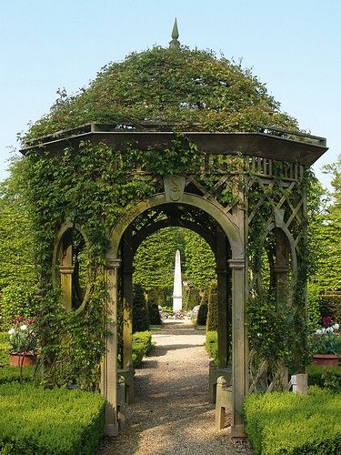 Garden Structures, Formal Gardens, Garden Folly, Garden Vines, Garden Gazebo, The Secret Garden, Gorgeous Gardens, Green Garden, Lush Green