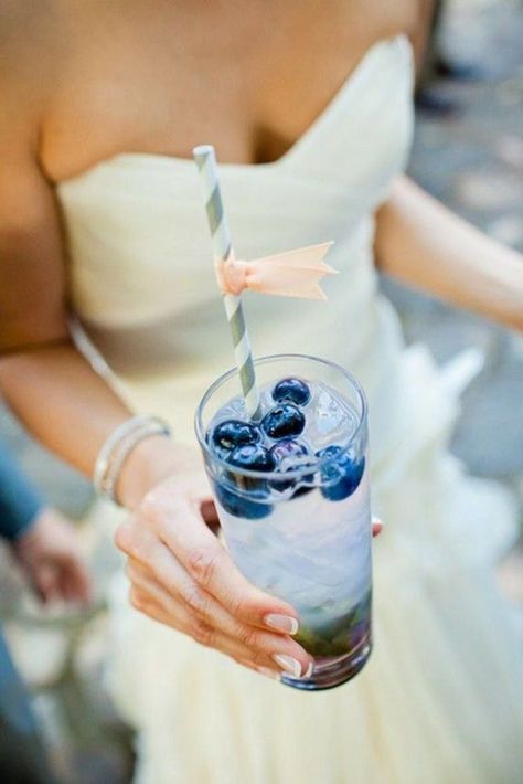 26 Signature Cocktails to Serve at Your Wedding - Brit + Co Blueberry Cocktail, Blueberry Mojito, Signature Cocktails Wedding, Blue Centerpieces, Wedding Food Drink, Wedding Signature Drinks, Snow Cone, Wedding Drink, Navy Wedding