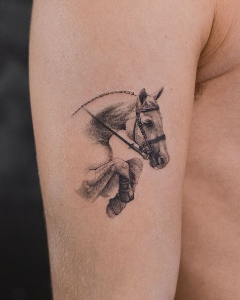 Equine Tattoo, Small Horse Tattoo, N Tattoo, Tattoo Horse, Memorial Tattoos Small, Horse Tattoo Design, Cowboy Tattoos, Tattoos For Dog Lovers, Feminine Tattoo Sleeves