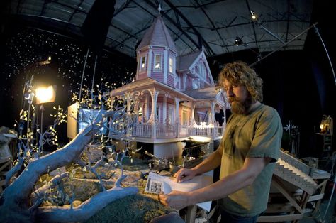 Making of "Coraline" - Bartek Prusiewicz Coraline Film, Stop Motion Movies, Laika Studios, Coraline Movie, Coraline Aesthetic, Coraline Jones, Animation Stop Motion, Pink Palace, Frame By Frame Animation