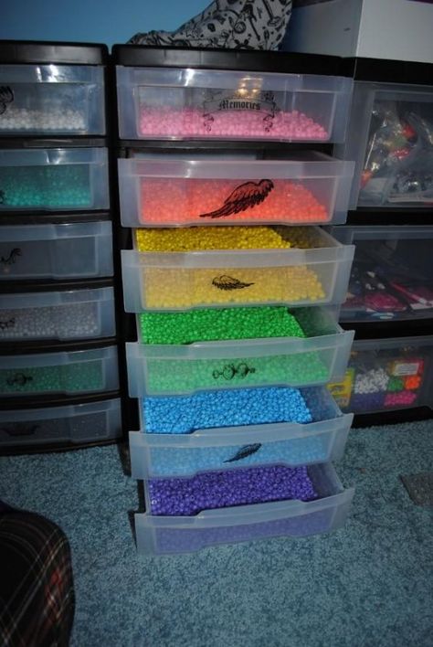 Organization!!! Kandi Storage Ideas, Kandi Organization, Beads Organization, Kandi Projects, Kandi Kids, Scene Kandi, Pony Bead Projects, Kandi Kid, Kandi Ideas