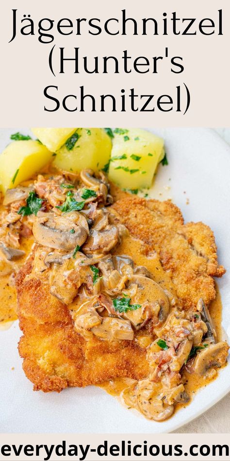 Pork Snitzel, Breaded Pork Cutlets, Bacon Gravy, Mushroom Bacon, Bratwurst Recipes, German Dishes, German Food Authentic, Bacon Mushroom, Schnitzel Recipes