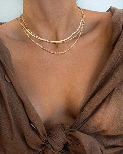 Gold Layered Necklaces, Gold Jewelry Gift, Gold Chain Choker, Gold Necklace Simple, Herringbone Necklace, Dainty Gold Necklace, Estilo Punk, Gold Necklace Women, Gold Necklace Layered