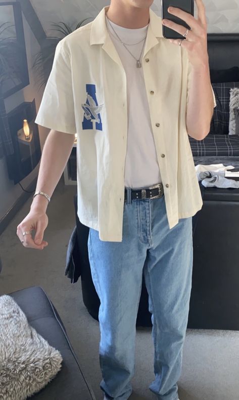 Masc Outfits Spring, Male Outfits Casual Simple, Men Button Down Outfit, 2000s Fashion Boys, Aesthetic Clothes Men, Create A Wardrobe, Summer Cleaning, Spiritual Fashion, Sneakers Slippers