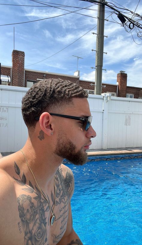 Black Guys Haircut, Low Beard Styles, Men Waves Haircut, Waves Taper Fade, Black Haircuts For Men, Fade Haircut With Beard, Temple Fade, Long Buzz Cut, Taper Fade Short Hair