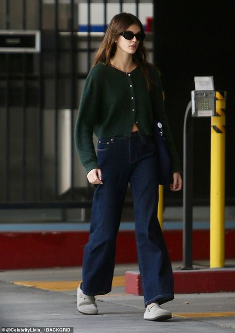 Tumblr, Cardigan Shirt Outfit, Kaia Gerber Style Street, Button Down Cardigan Outfit, Humid Weather Outfit, Kaia Gerber Outfits, Green Cardigan Outfit, Cardigan Outfit Aesthetic, Green Shirt Outfits