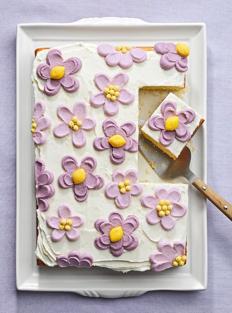 You don't have to look too far for Easter cake recipe inspiration. Just take a peek into your garden! A touch of lavender in this batter adds an extra layer of flavor to the classic pairing of lemon and poppy seed. #easter #easterfood #eastertreats #bhg Meringue, Cute Easter Desserts, Flower Cake Pops, Easter Cake Decorating, Easter Cookie Recipes, Easter Cake Recipes, Dessert Inspiration, Seed Cake, Poppy Seed Cake