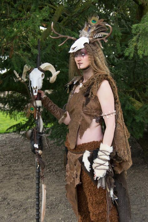 Woodland shaman hunter faun costume by MrsKahn on DeviantArt Shaman Costume, Satyr Costume, Faun Costume, Viking Cosplay, Enchanted Forest Party, Ren Faire Outfits, Renn Faire, Fantasy Garb, Steampunk Pirate