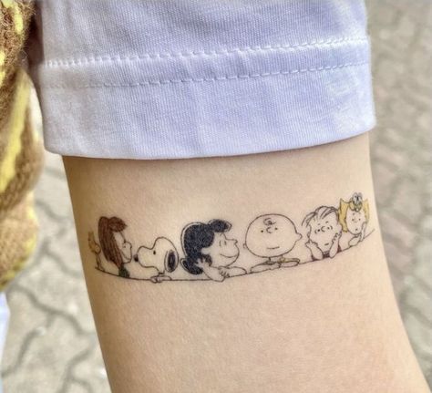 Snoopy Tattoo Ideas, Michelle Tattoo, Peanut Tattoo, Gang Tattoos, Snoopy Tattoo, Browning Tattoo, Cute Simple Tattoos, Sign Tattoo, Remembrance Tattoos