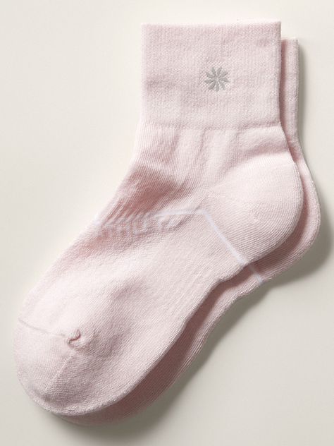 Athleta Everyday Quarter Crew Sock Cute Socks Aesthetic, Nike Socks Women, Socks Aesthetic, Hat Aesthetic, Quarter Socks, Chill Fits, Pink Girly Things, Crew Sock, Cute Socks